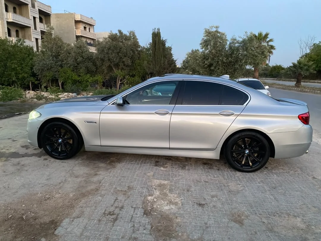 للبيع BMW 528 2015 بانزين